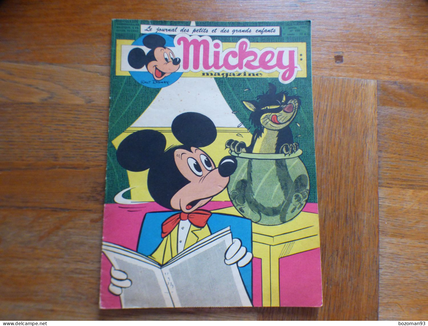 JOURNAL MICKEY BELGE  N° 326 Du  03/01/1957  COVER MICKEY ET LUCIFER  + LA FLECHE NOIRE - Journal De Mickey