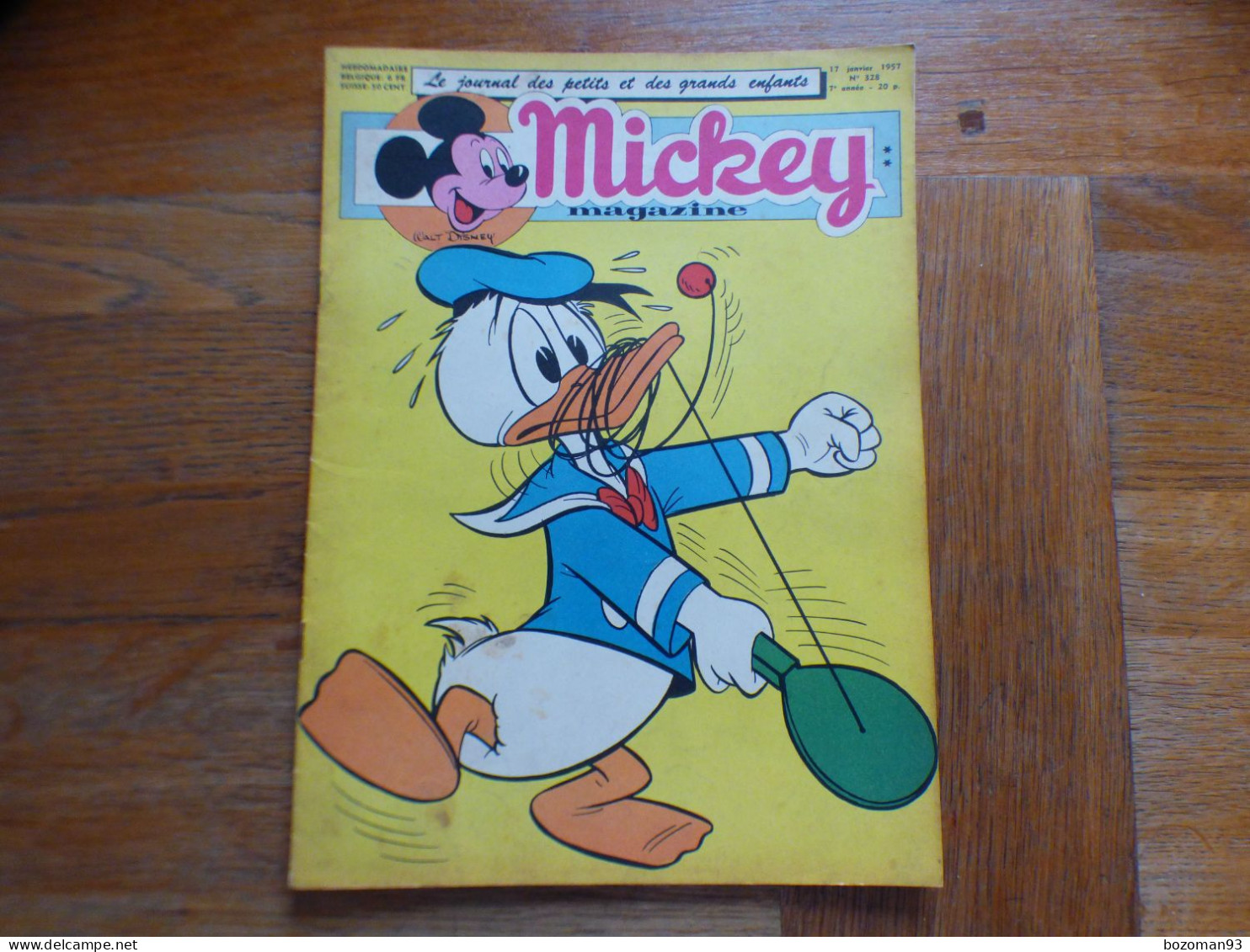 JOURNAL MICKEY BELGE  N° 328 Du  17/01/1957  COVER DONALD + LA FLECHE NOIRE - Journal De Mickey