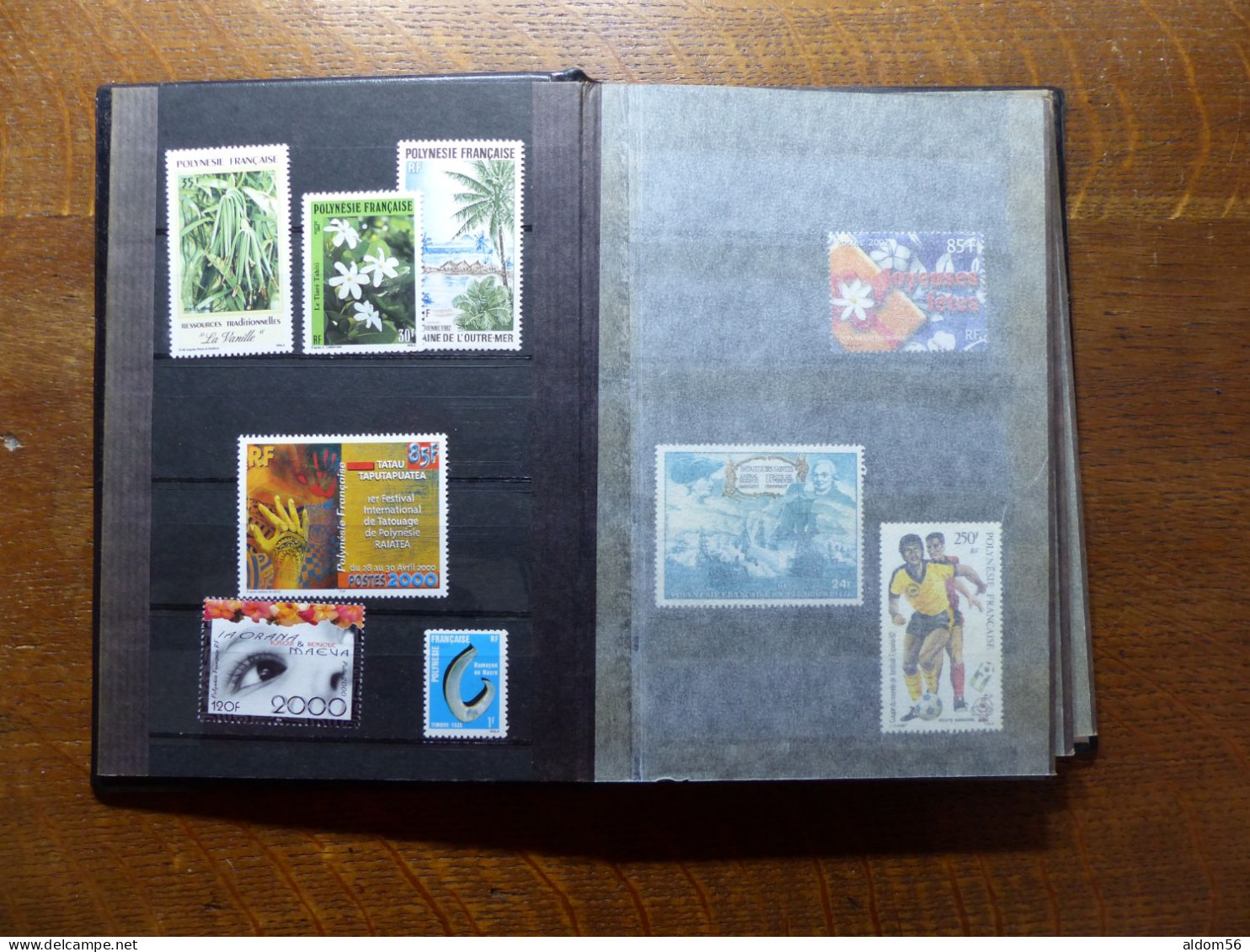 Lot De Timbres Neufs** Polynésie Dans Classeur - Collections, Lots & Series