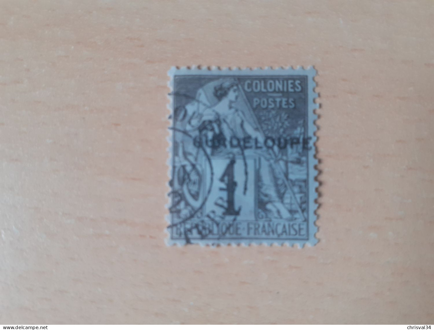 TIMBRE   GUADELOUPE       N  14      COTE  2,00   EUROS    OBLITERE - Used Stamps