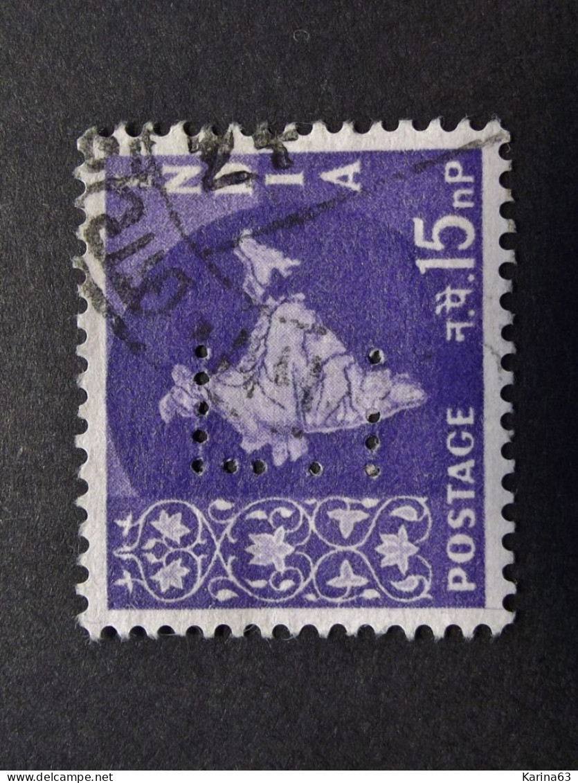 India - Perfin - Lochung  - L. I.  - Cancelled - Used Stamps