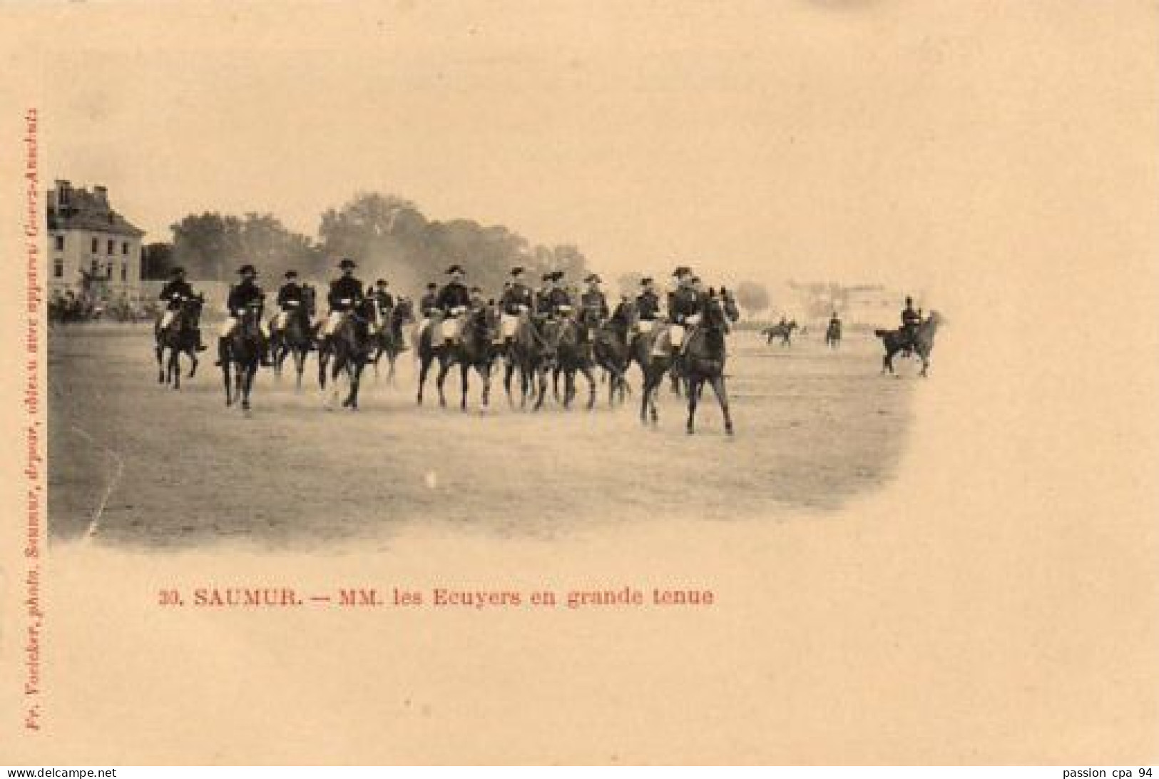 S18-038 Saumur - MM. Les Ecuyers En Grande Tenue - Saumur