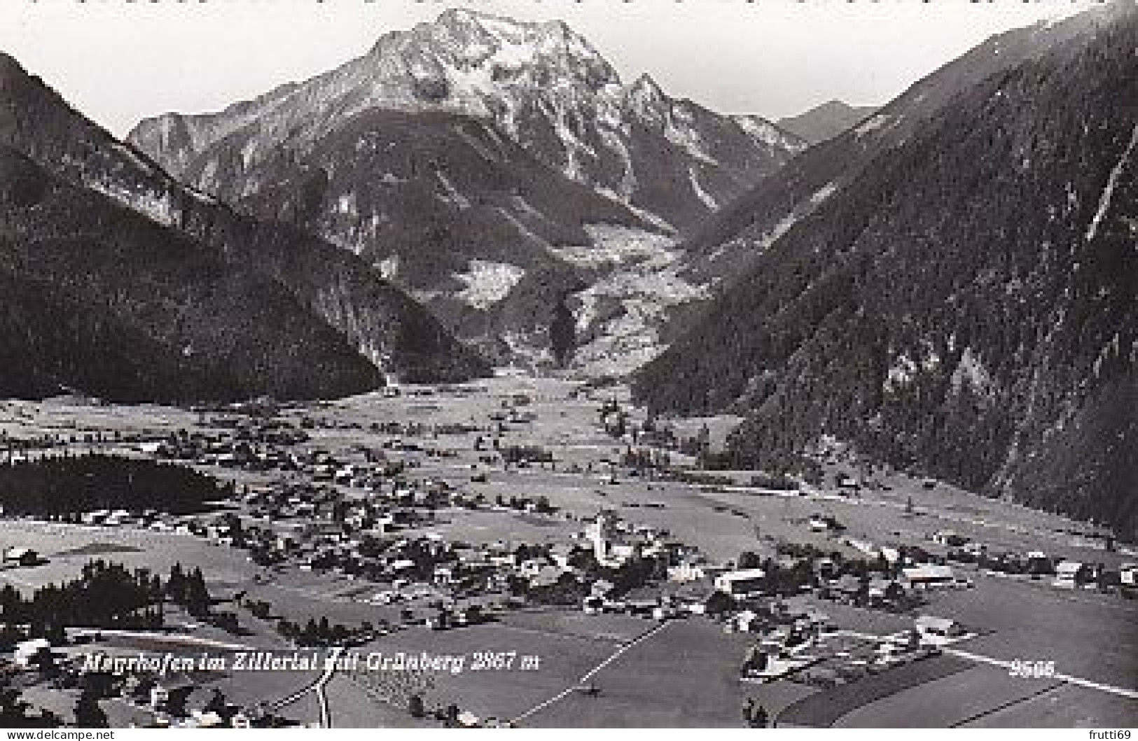 AK 216211 AUSTRIA - Zillertal - Mayrhofen Mit Grünberg - Zillertal