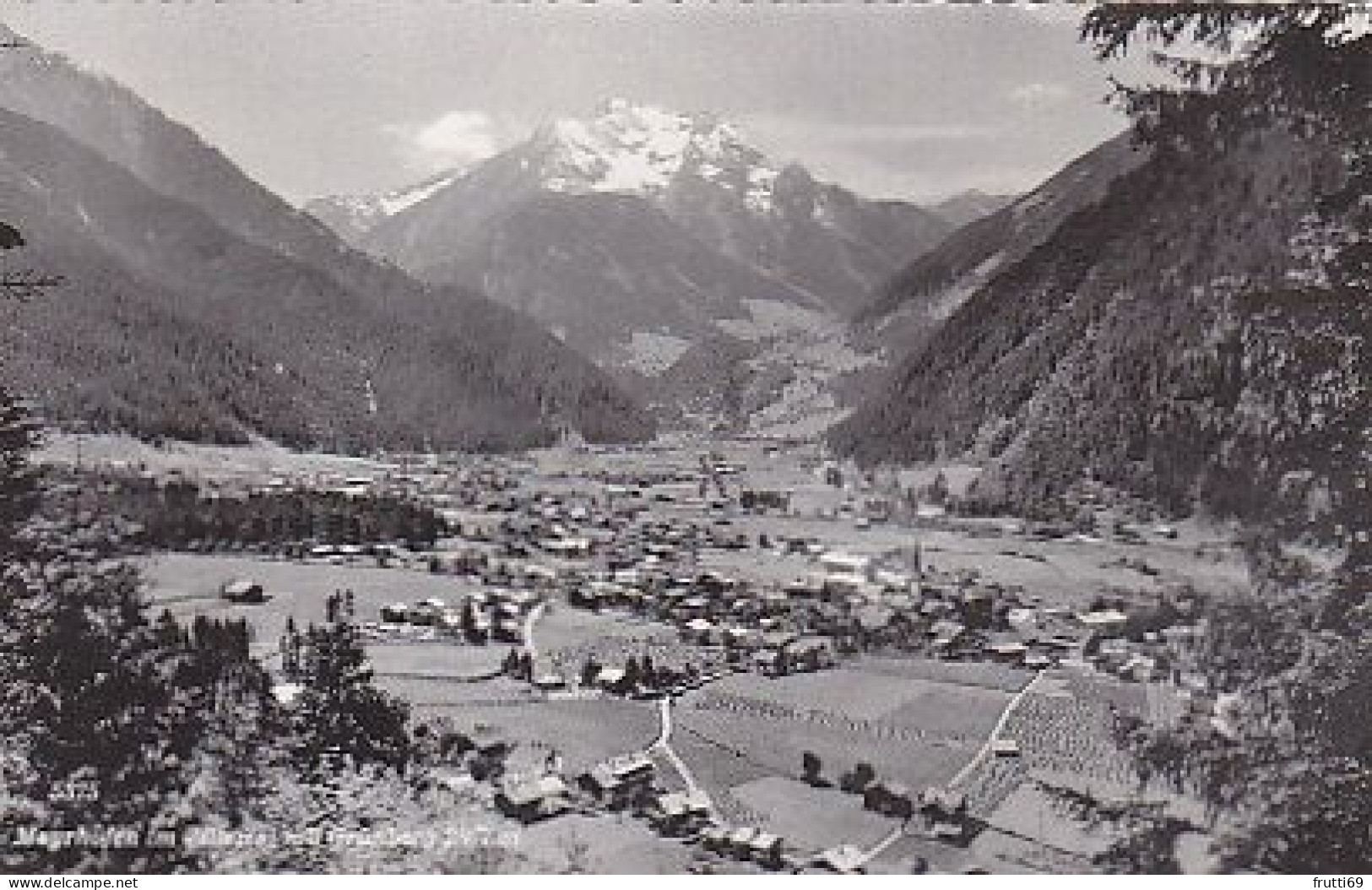 AK 216219 AUSTRIA - Zillertal - Mayrhofen Mit Grünberg - Zillertal