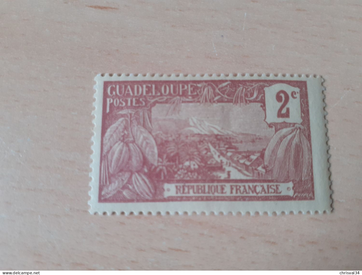 TIMBRE   GUADELOUPE       N  56      COTE  0,50   EUROS   NEUF  TRACE  CHARNIERE - Unused Stamps