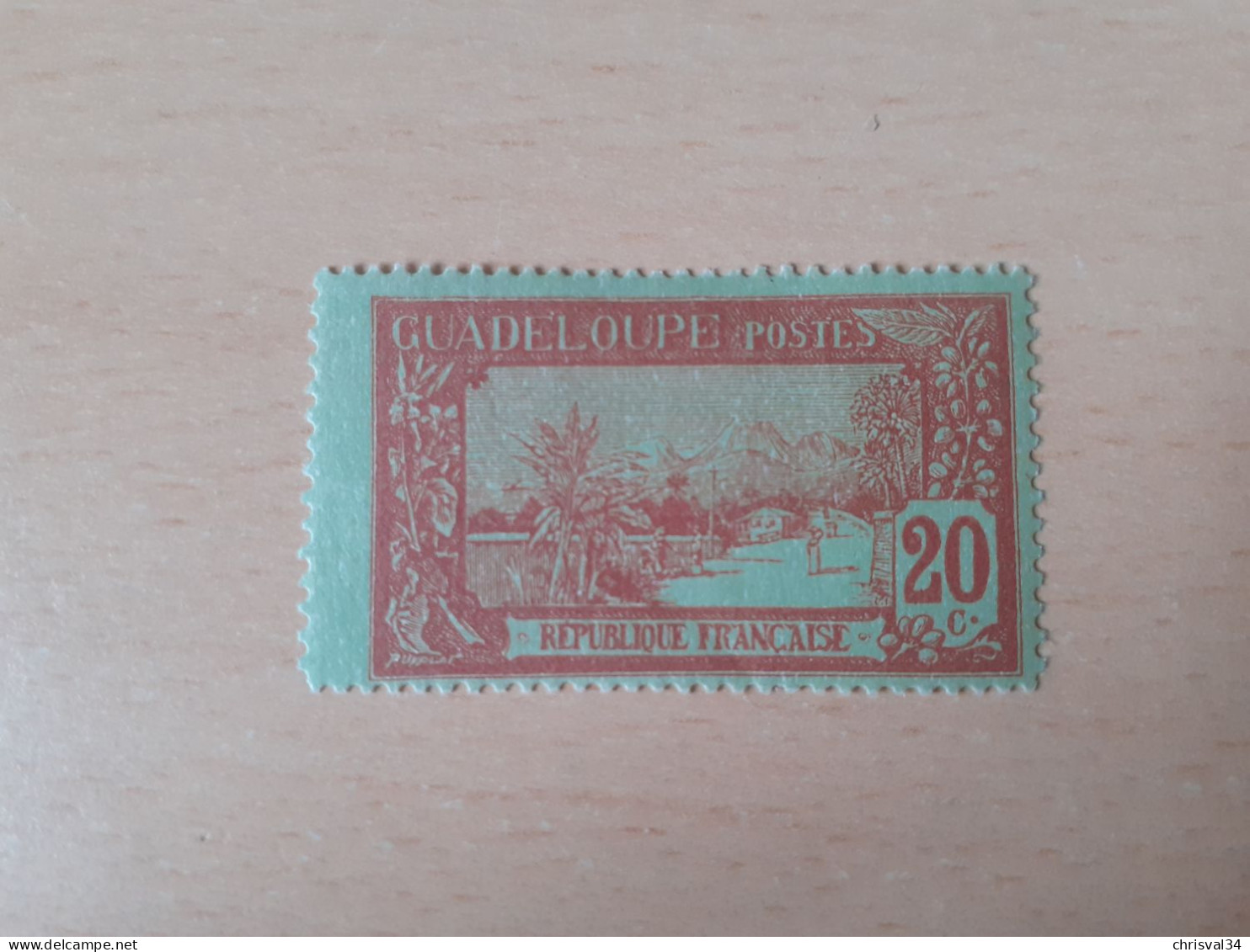 TIMBRE   GUADELOUPE       N  61     COTE  0,75   EUROS  NEUF  TRACE  CHARNIERE - Nuevos