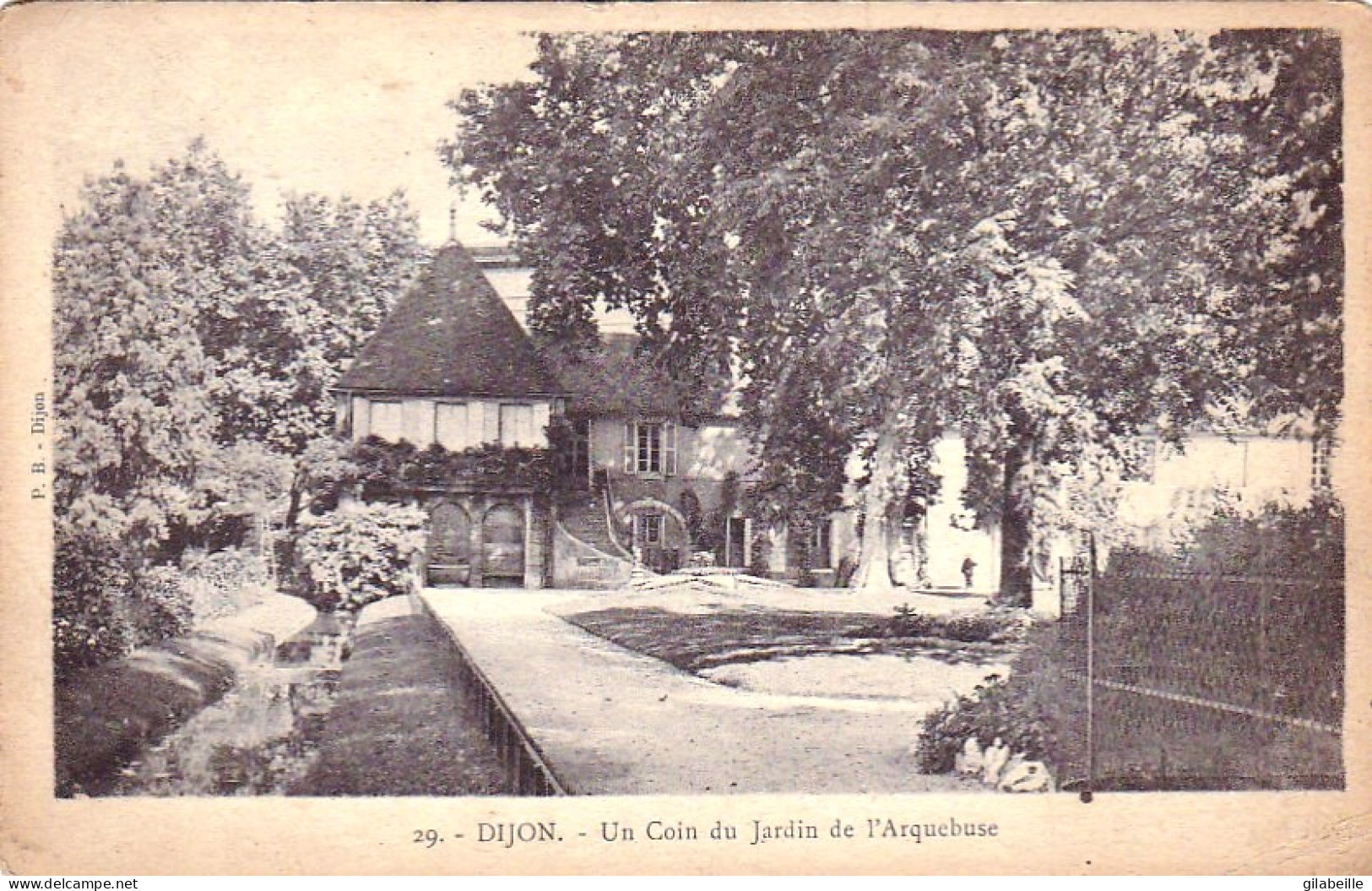 21 -  DIJON - Un Coin Du Jardin De L'Arquebuse - Dijon