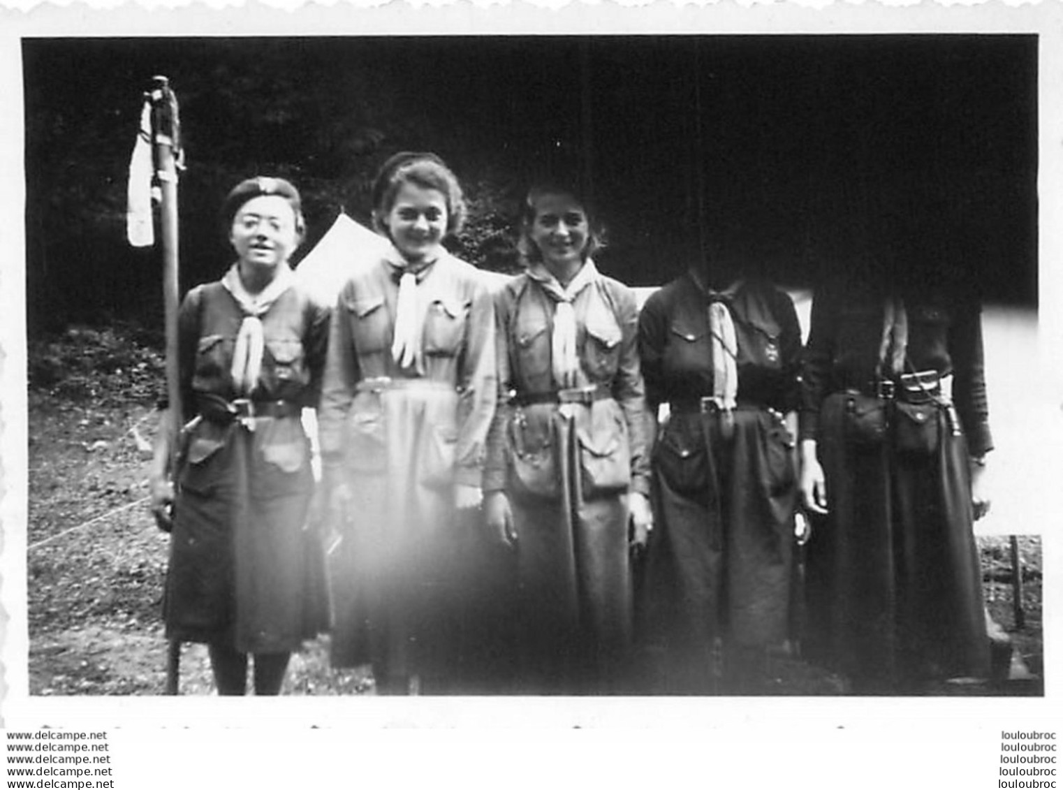 PHOTO GROUPE DE FEMMES SCOUTS FORMAT 8.50 X 6 CM - Scouting