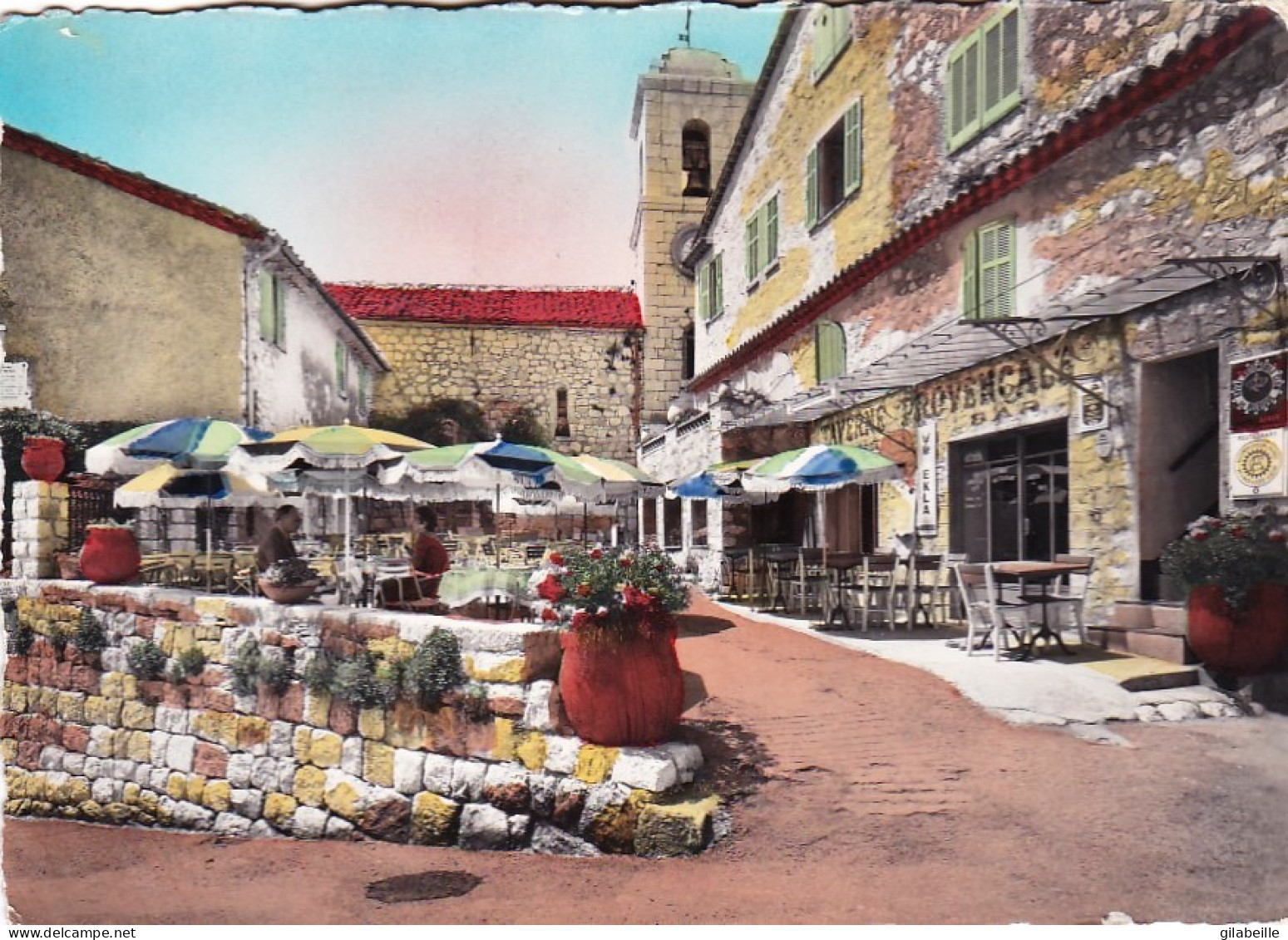 06  - GOURDON - VILLAGE  - Place De L'église - Taverne Provencale - 1960 - Gourdon