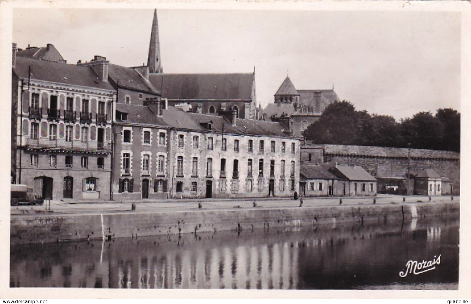 35 - REDON - Le Quai Saint Jacques Et Les Anciens Remparts - Redon
