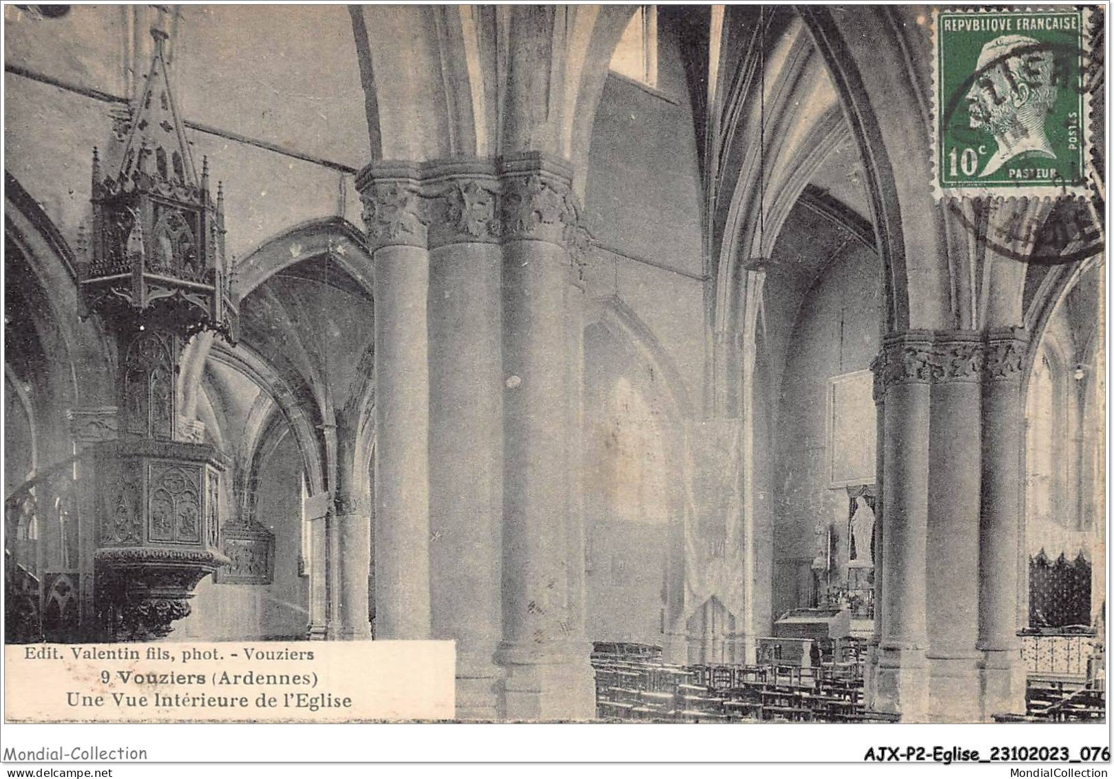 AJXP2-0134 - EGLISE - VOUZIERS - Une Vue Interieure De L'eglise - Kerken En Kathedralen