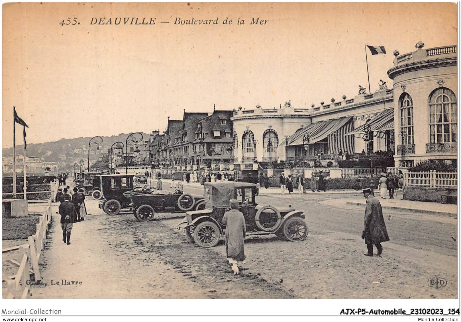 AJXP5-0556 - AUTOMOBILE - DEAUVILLE - Boulevard De La Mer - Busse & Reisebusse