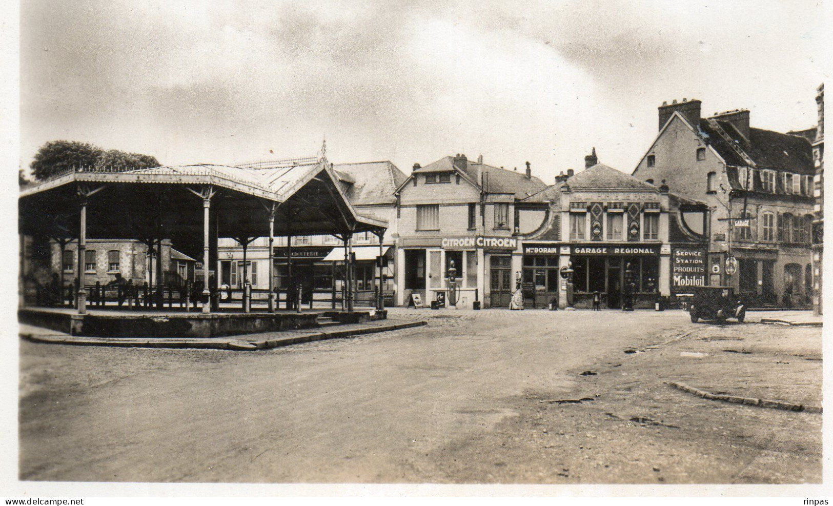 (76) GOURNAY EN BRAY Place Des Papillons, Garage Citoen, Station Service, Pompe à Essence,  Mobiloil Voiture Auto Tacot - Gournay-en-Bray