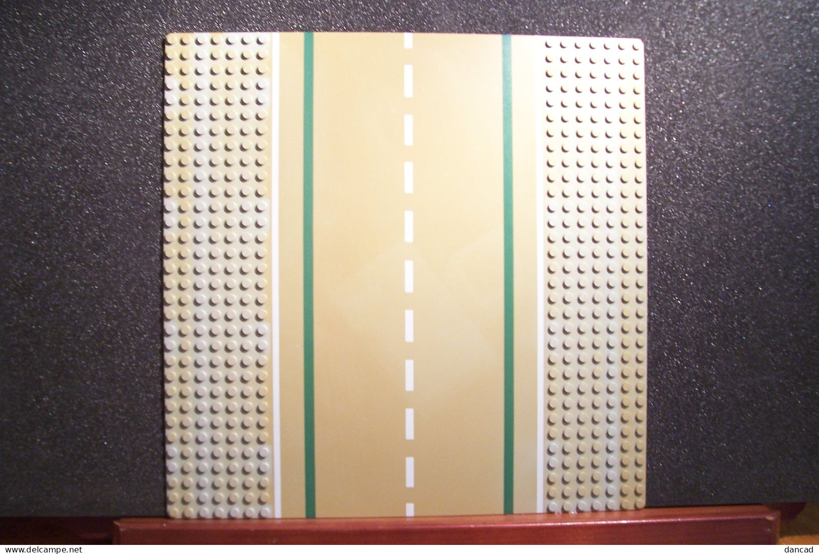 LOT De DEUX  MODULES  ( Plaques )  - LEGO - 255X255 Mm (  C . Lego Group ) - OCCASION -( Pas De Reflet Sur L'original ) - Non Classés