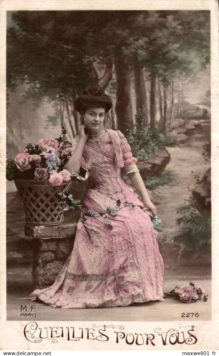 O6 - Carte Postale Fantaisie - Femme - Fleurs - Cueillies Pour Vous - M.F. Paris - Femmes