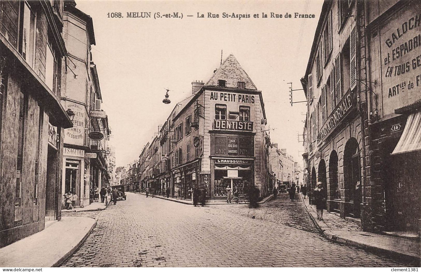 Melun La Rue Saint Aspais Et La Rue De France - Melun