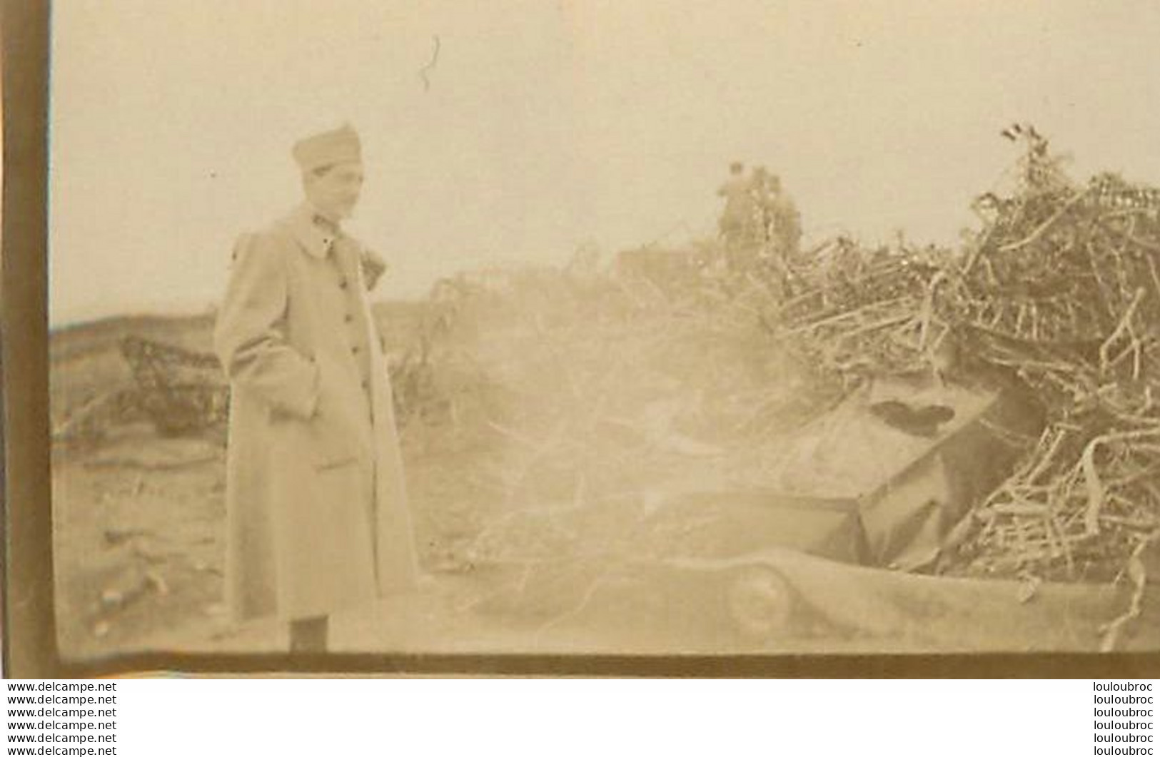 SAINT CLEMENT ZEPPELIN ABATTU LE 20/10/1917 PHOTO ORIGINALE  6.50 X 4.50 CM REF 2 - Krieg, Militär