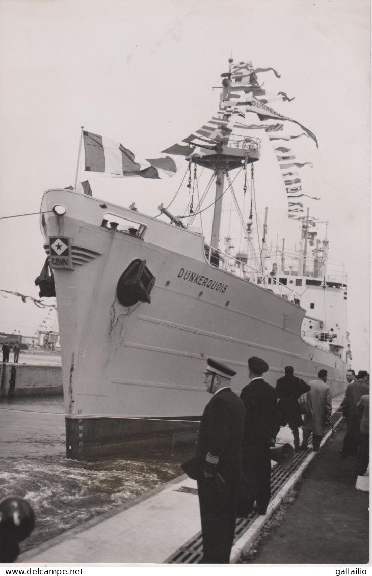 PHOTO PRESSE LE DUNKERQUOIS A DUNKERQUE ASSOCIATED PRESS PHOTO OCTOBRE 1955 FORMAT 13 X 18 CMS - Schiffe