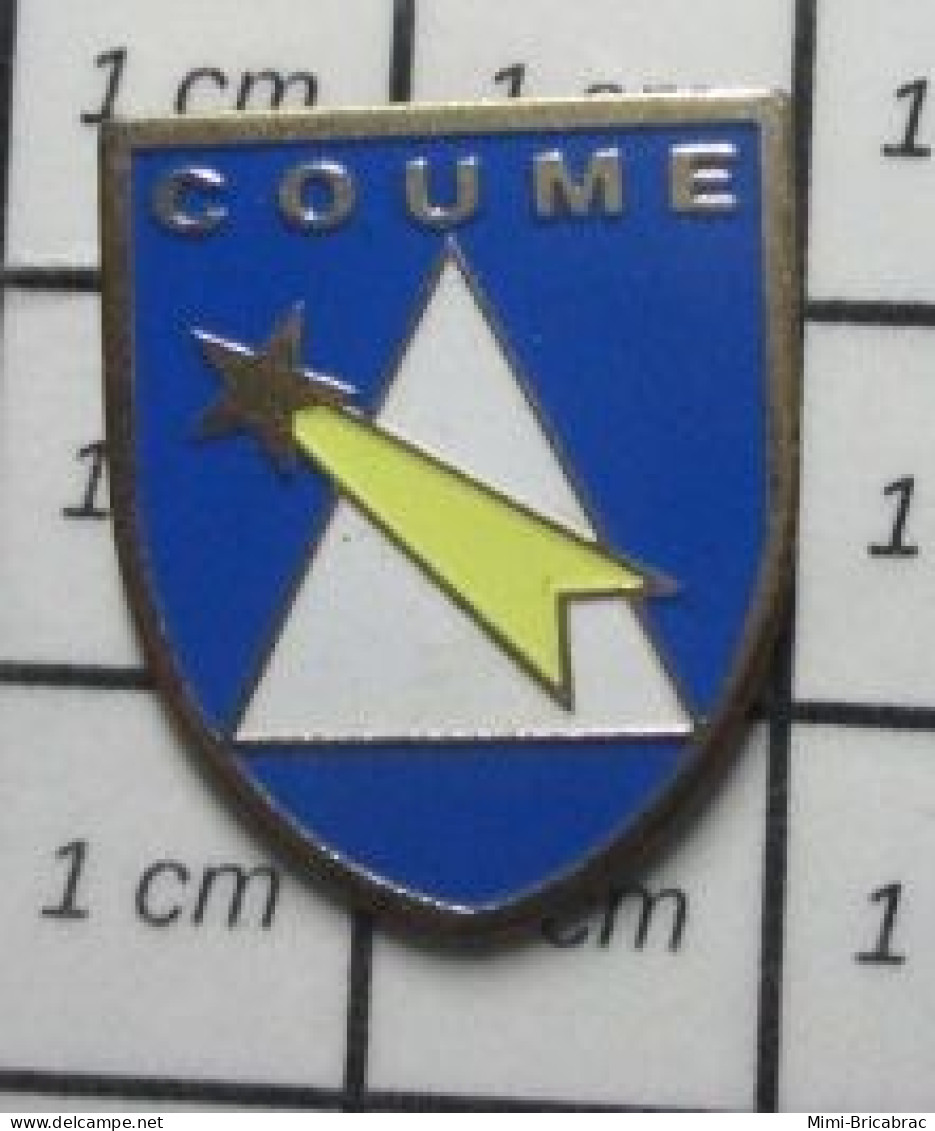 712e Pin's Pins / Beau Et Rare / VILLES / COUME MOSELLE ETOILE FILANTE BLASON ECUSSON ARMOIRIES - Städte