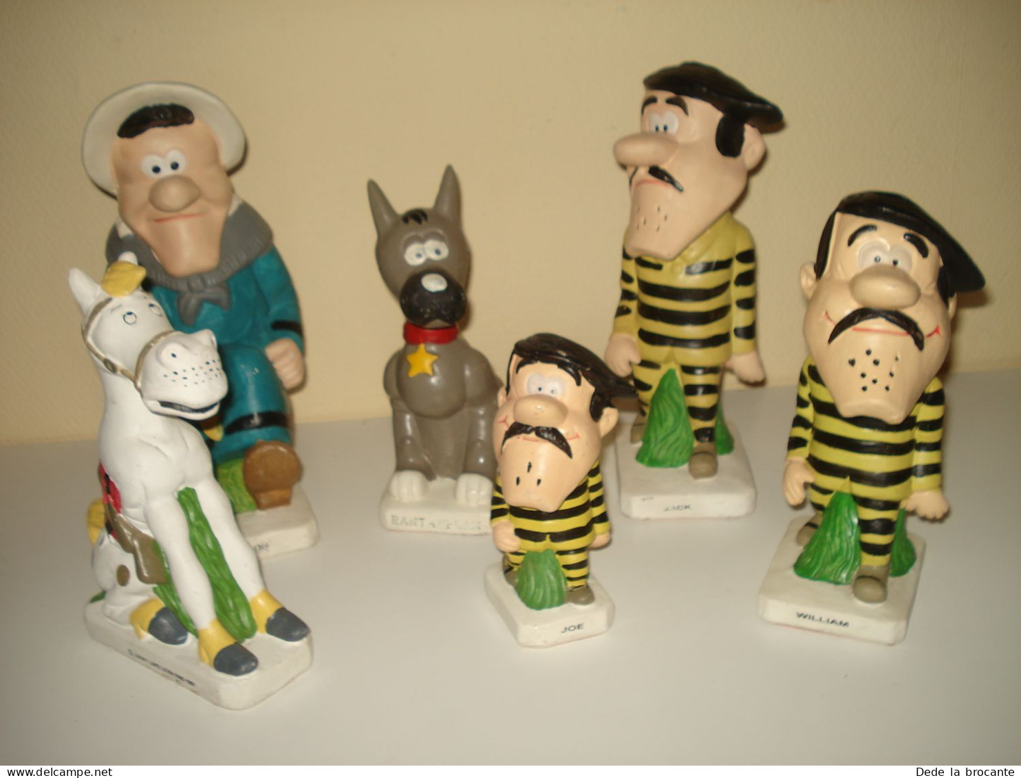 O18/ RARE Lot De 6 Figurines - Famille Dalton - Rantamplan - Jolly Jumper - 1997 - Figurines En Plástico