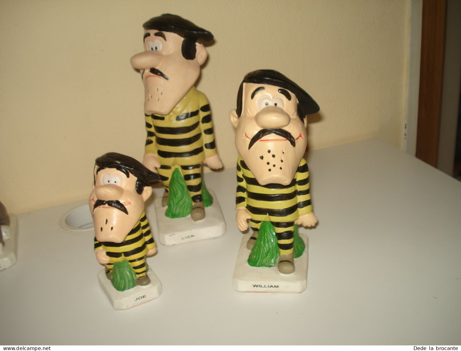 O18/ RARE Lot De 6 Figurines - Famille Dalton - Rantamplan - Jolly Jumper - 1997 - Little Figures - Plastic