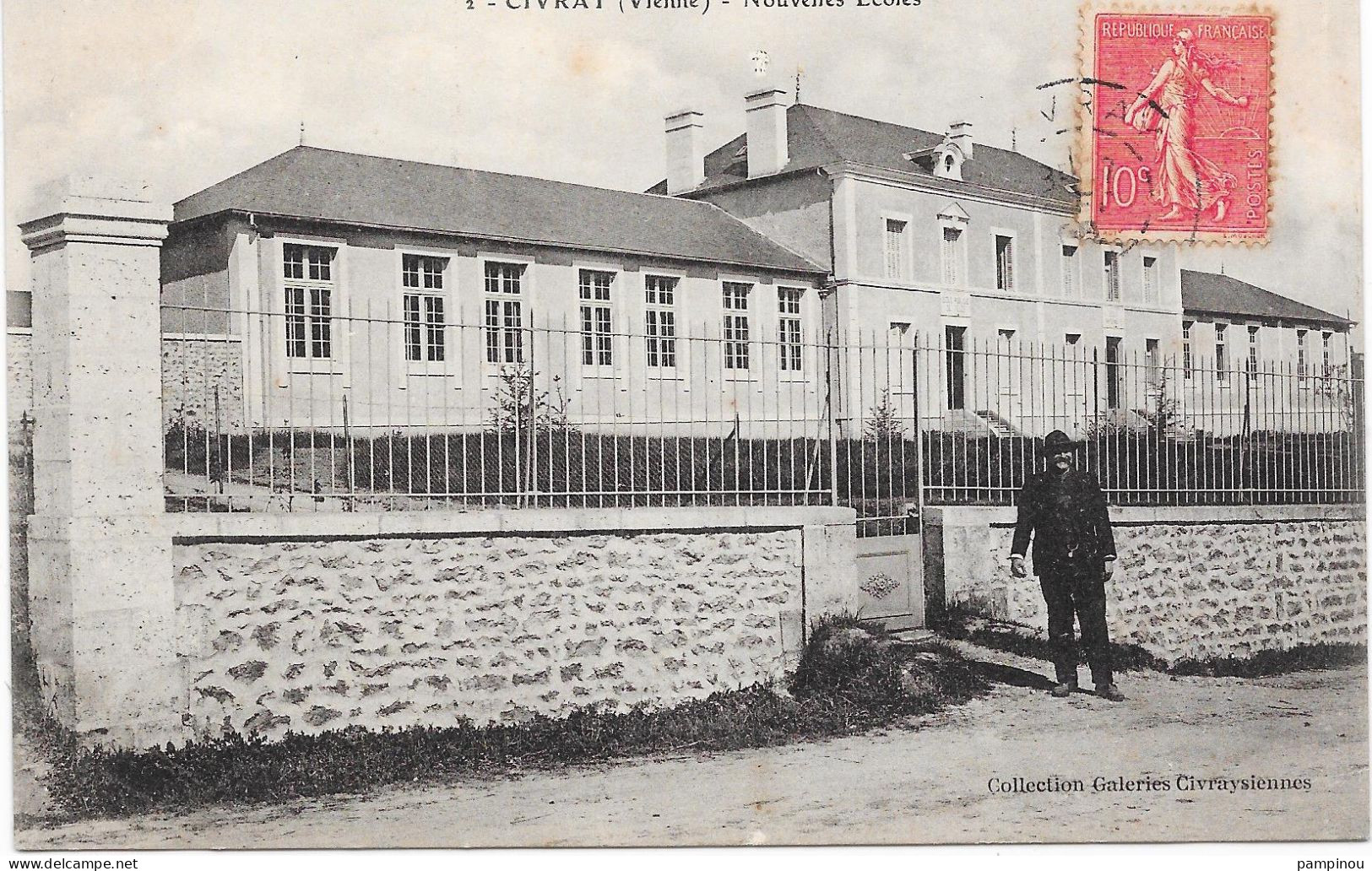 86 - CIVRAY - Nouvelles Ecoles - Animée - Civray