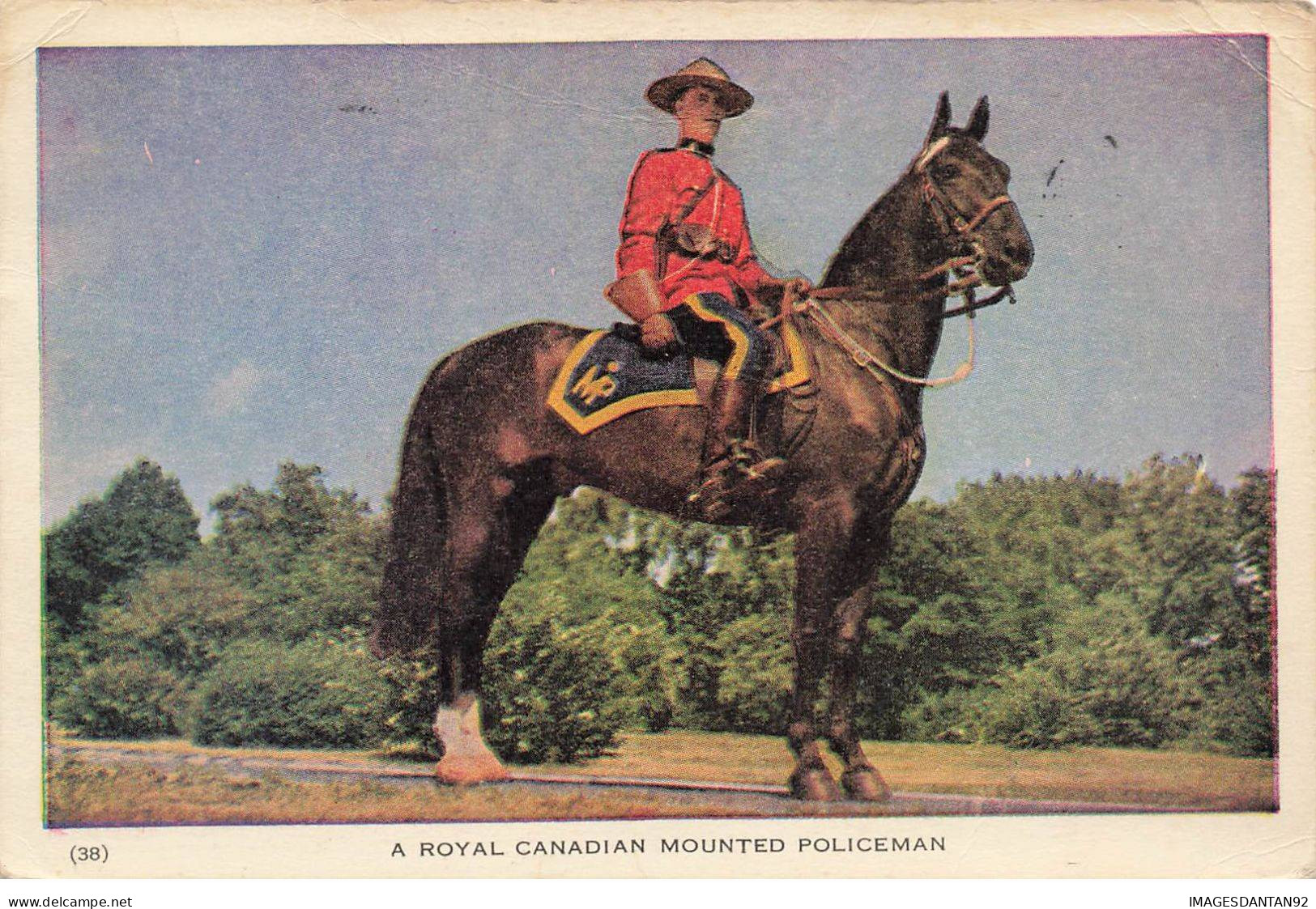 CANADA #MK39485 A ROYAL CANADIAN MOUNTED POLICEMAN CHEVAL - Montreal