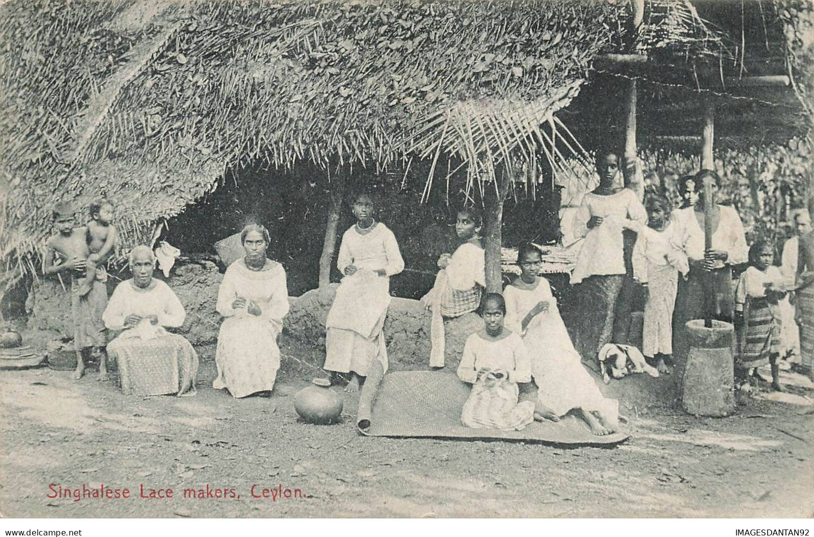 SRI LANKA #MK44233 CEYLON SINGHALESE LACE MAKERS - Sri Lanka (Ceylon)