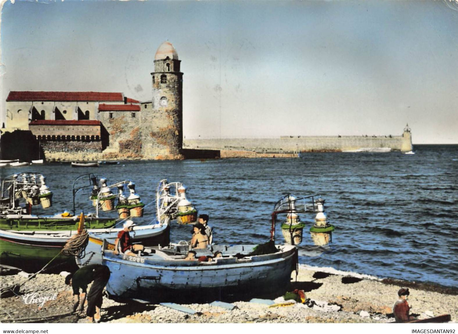 66 COLLIOURE #MK43209 L EGLISE ET LES BATEAUX POUR LA PECHE AU LAMPARO - Collioure