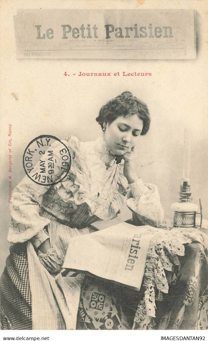 METIER #SAN47110 COMMERCE JOURAUX ET LECTEURS LE PETIT PARISIEN FEMME LISANT LE JOURNAL - Craft