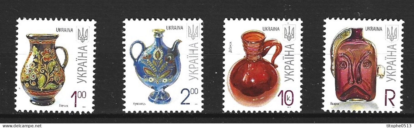 UKRAINE. Timbres De 2007. Pichets. - Altri & Non Classificati