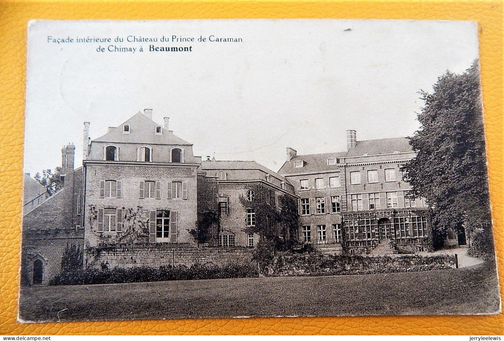 BEAUMONT -  Façade Intérieure Du Château Du Prince De Caraman De Chimay  - - Beaumont