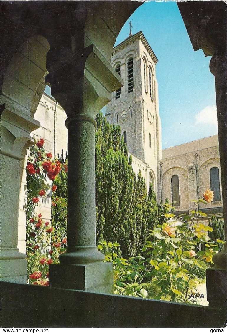 *CPM - 81 - DOURGNE - Une Vue Du Cloître - Dourgne