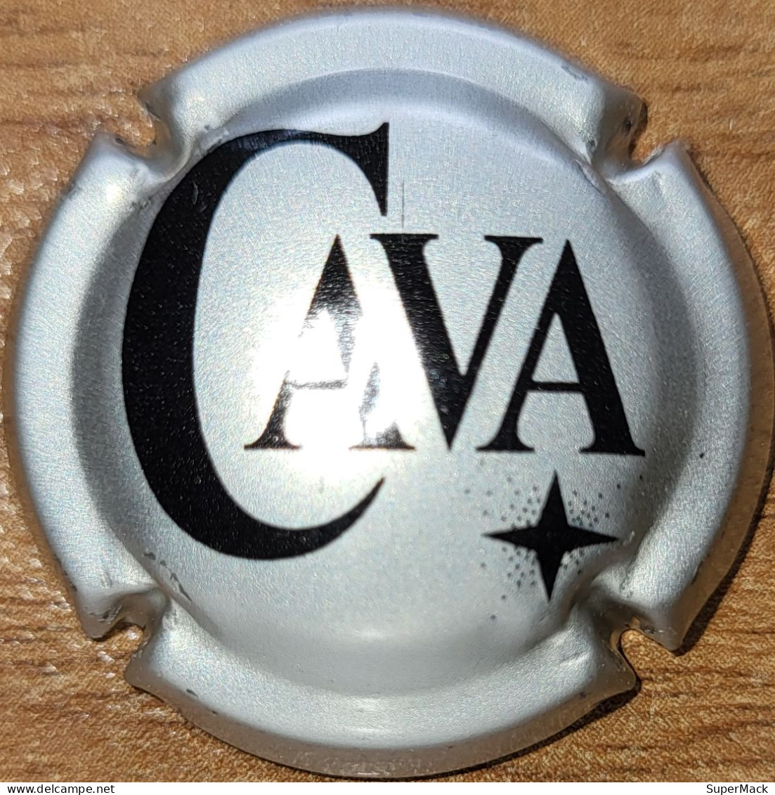 Capsule Cava D'Espagne GÉNÉRIQUE Série étoile Avec Points, Argent & Noir Nr 03 - Placas De Cava