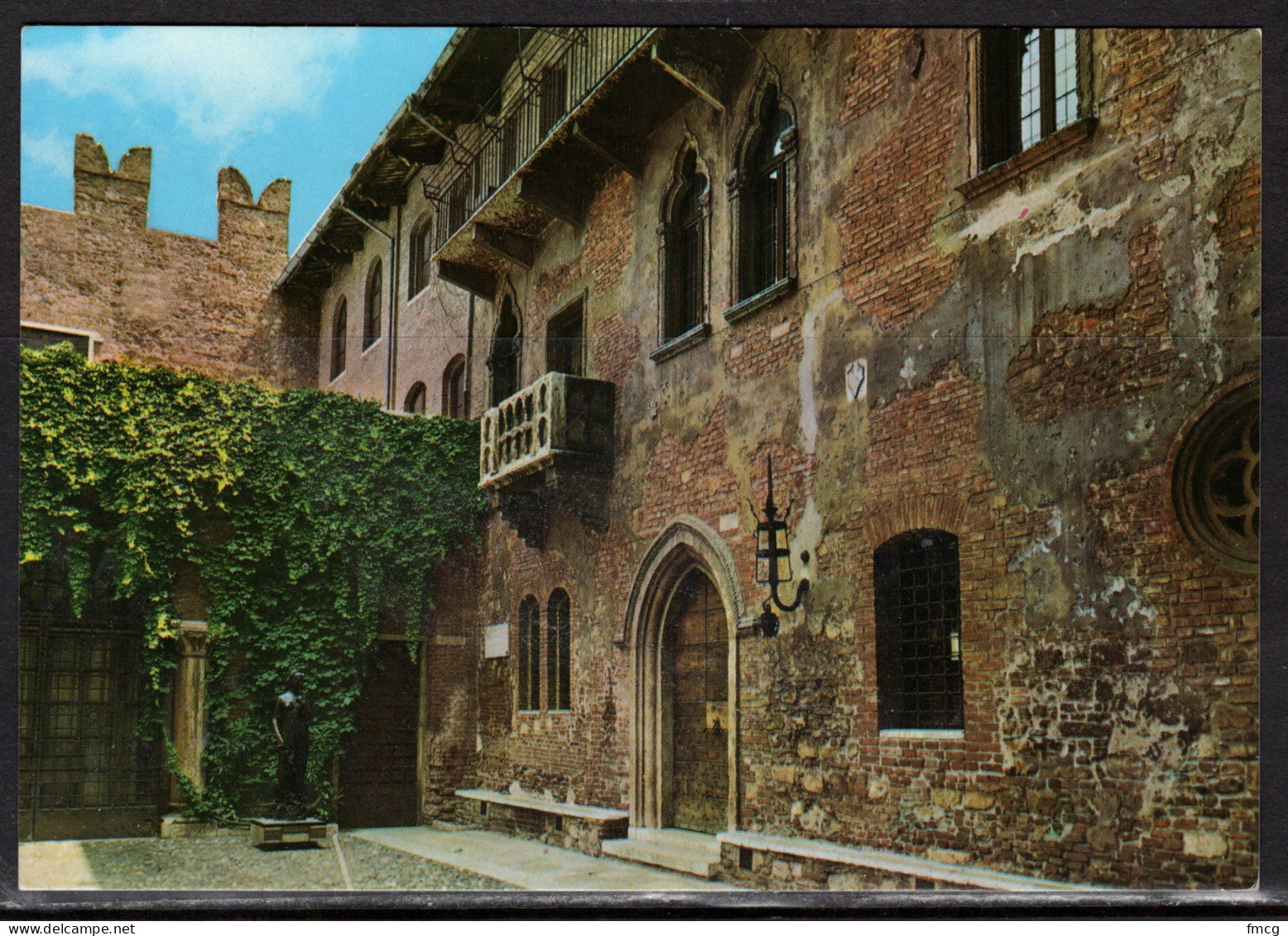 Italy, Verona, Juliet's House, Writing On Back - Verona