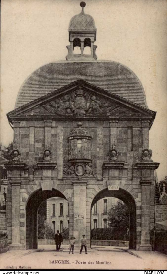 LANGRES  ( HAUTE MARNE ) LOT DE 2 CARTES  . PORTE DES MOULINS .  ECOLES LAIQUES BOULEVARD DE LA REPUBLIQUE - Langres