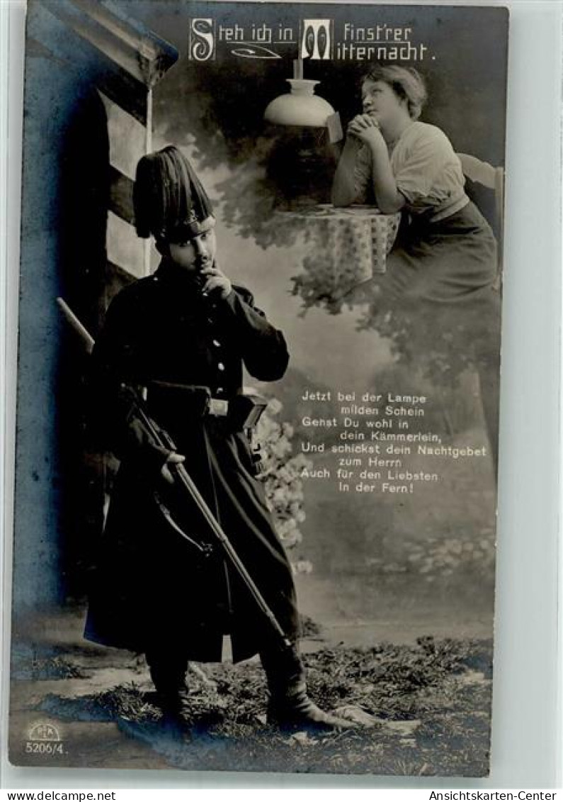 39805606 - Gardesoldat In Uniform Vor Seinem Wachhaeuschen Denkt An Seine Liebste Daheim R & K.L 5206/4 - Weltkrieg 1914-18
