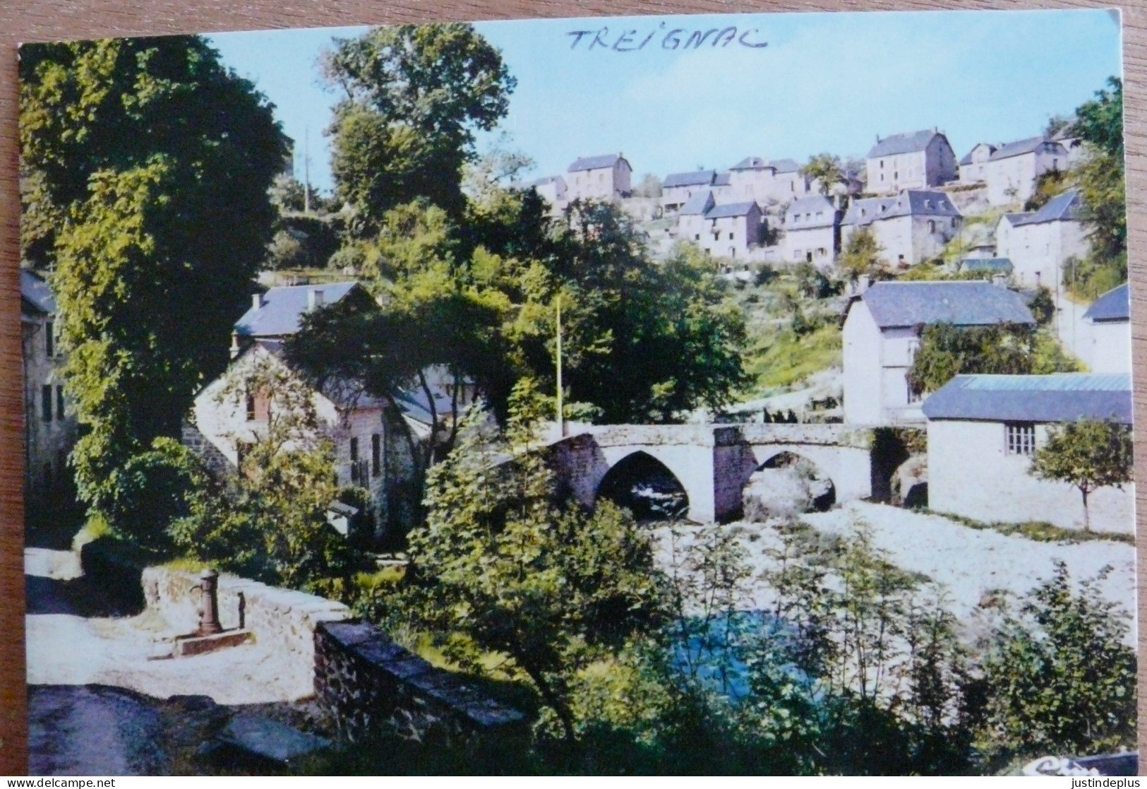 TREIGNAC LA COTE LE PONT DU XI E SIECLE SUR LA VEZERE - Treignac