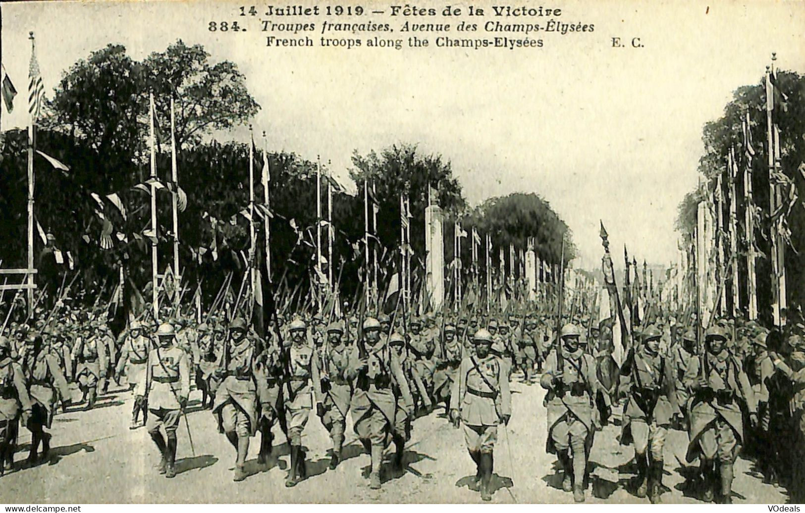 Thème - Militaria - Militaire -  14 Juillet 1919 - Fêtes De La Victoire - Troupes Françaises, Avenue Des Champs-Elysées - Sonstige & Ohne Zuordnung