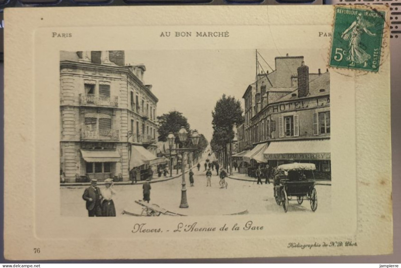 Au Bon Marché, Paris - Nevers - L'Avenue De La Gare (peu Courante) - Nevers