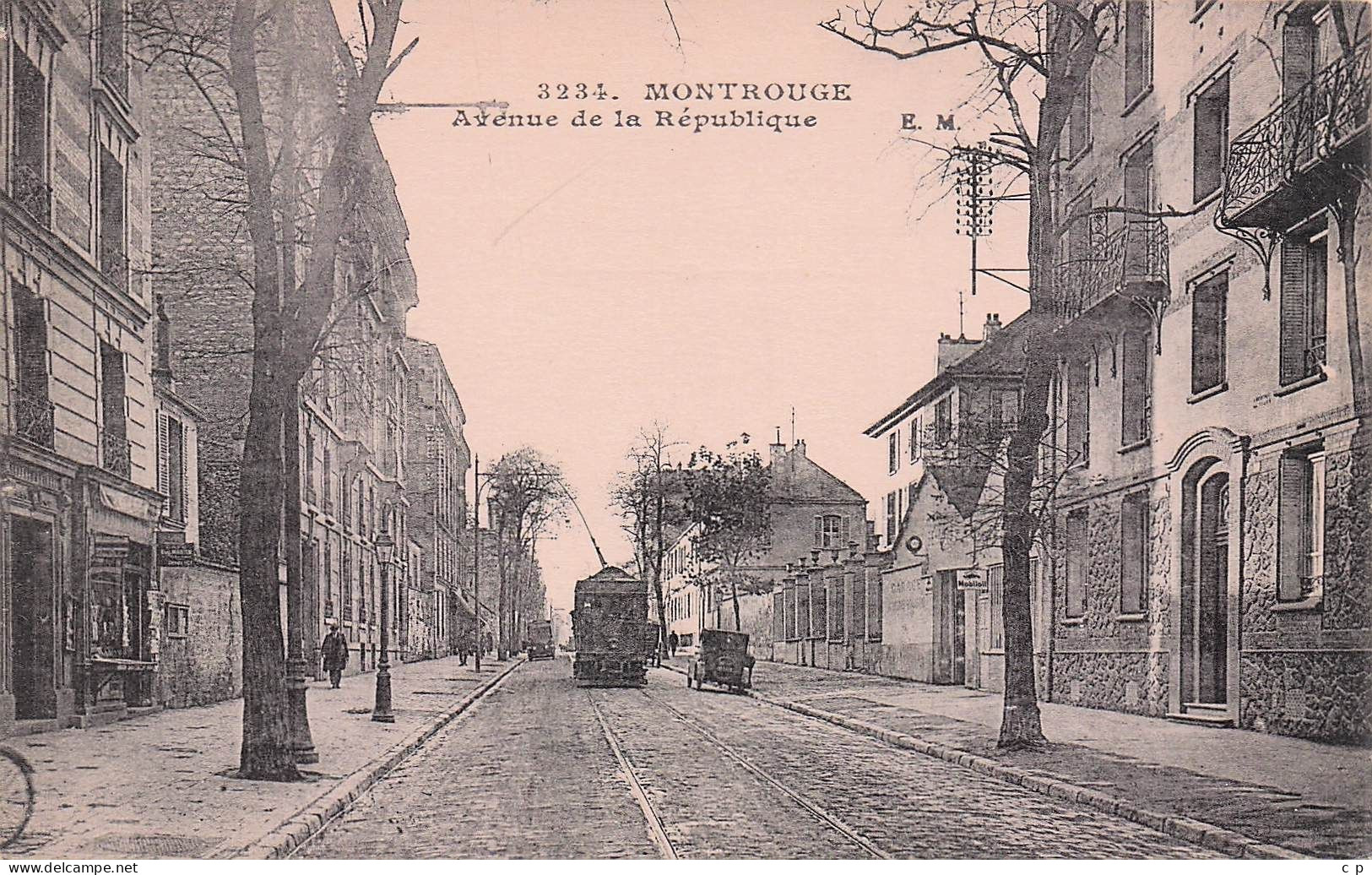 Montrouge -  Avenue De La Republique  - Tramway  -   CPA °J - Montrouge