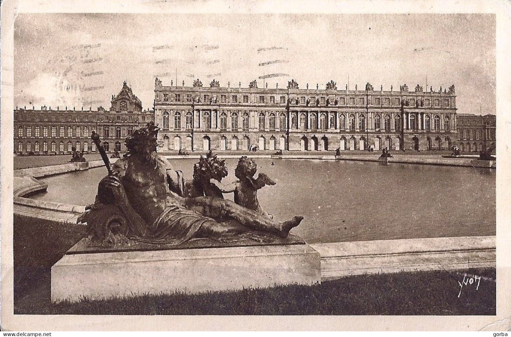 *CPA - 78 VERSAILLE Le Palais - Façade Sur Les Parterres D'Eau - Versailles (Schloß)