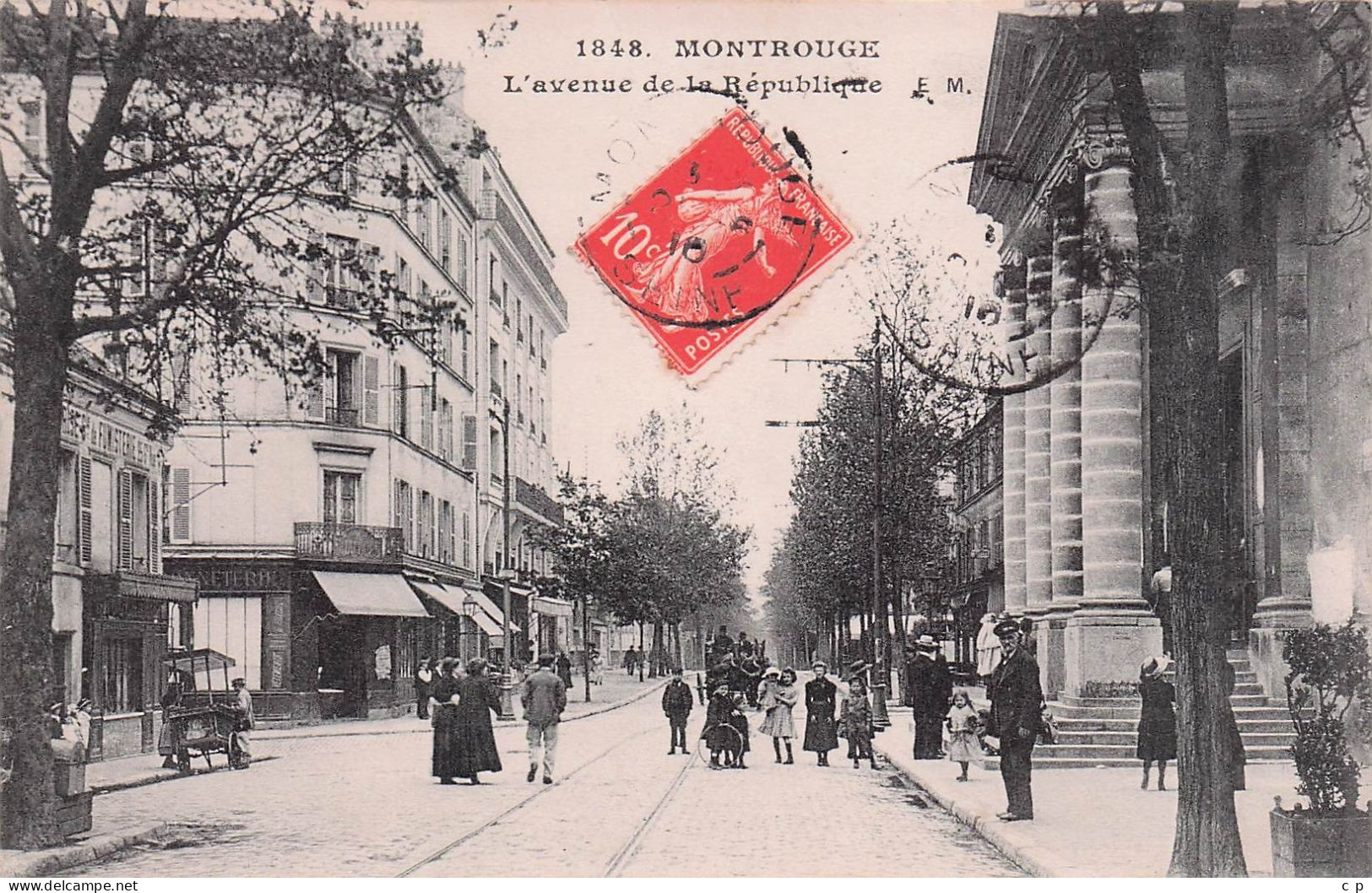 Montrouge -  L'Avenue De La Republique   -   CPA °J - Montrouge