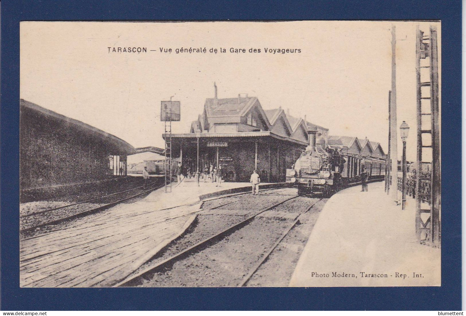 CPA [13] Bouches-du-Rhône > Tarascon Gare Station Train Circulée - Tarascon