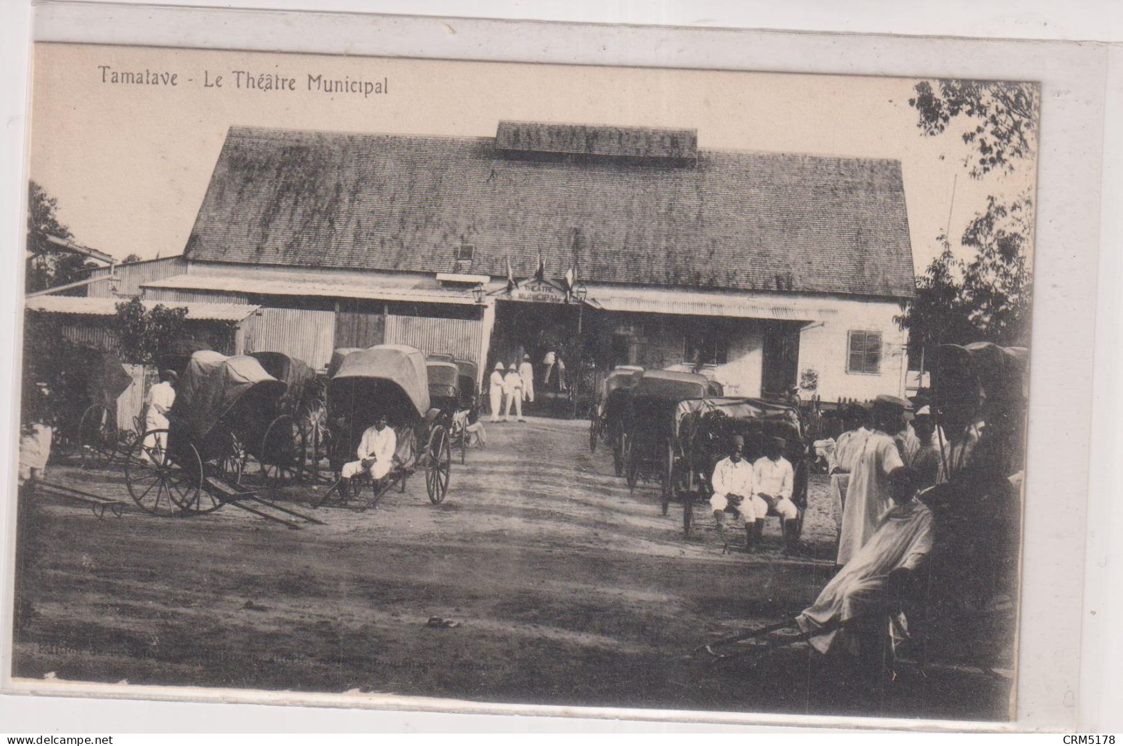 TAMATAVE-le Théatre Municipal-animé-pousse-pousse - Madagaskar