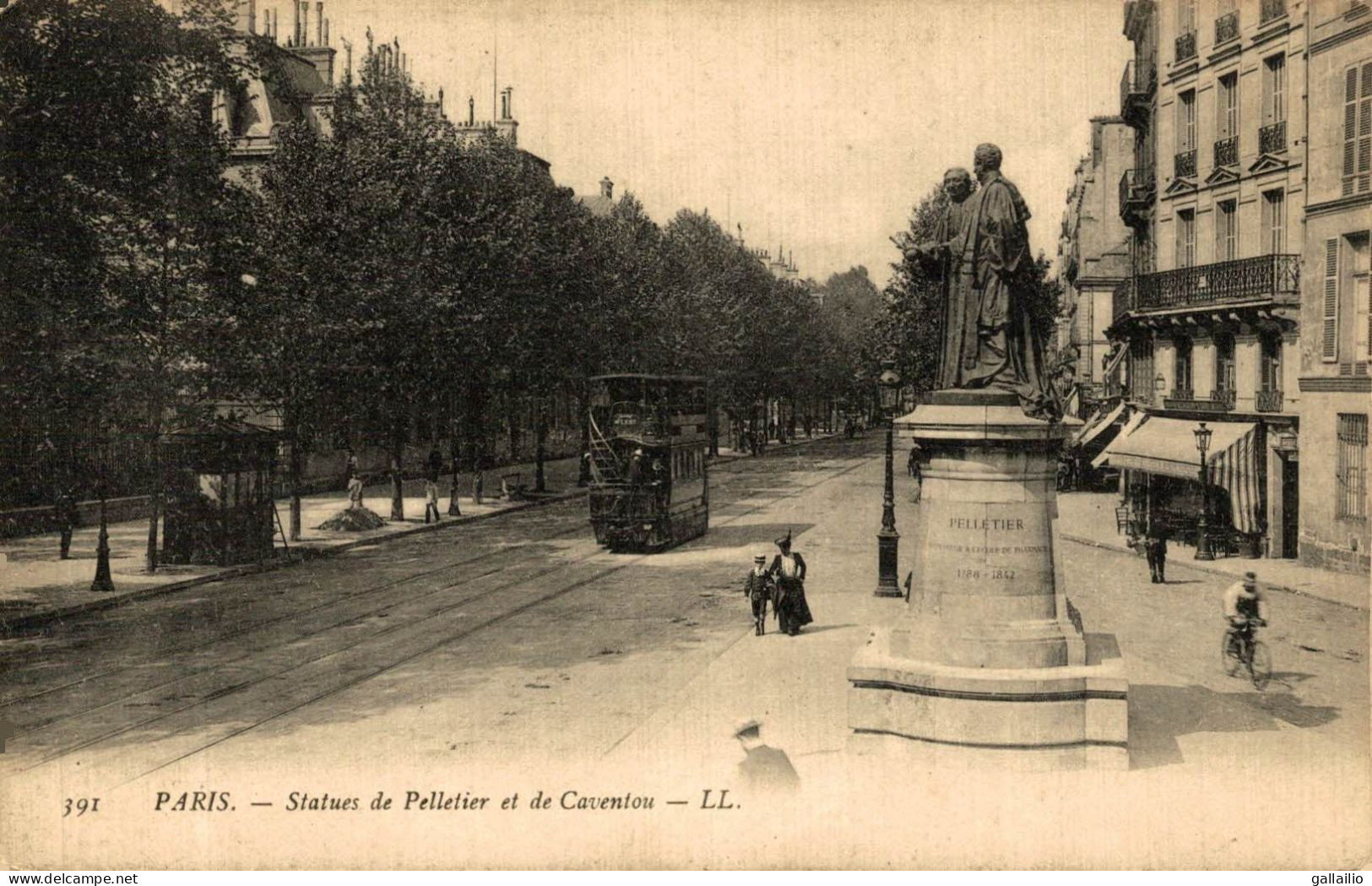 PARIS STATUES DE PELLETIER ET DE CAVENTOU - Standbeelden
