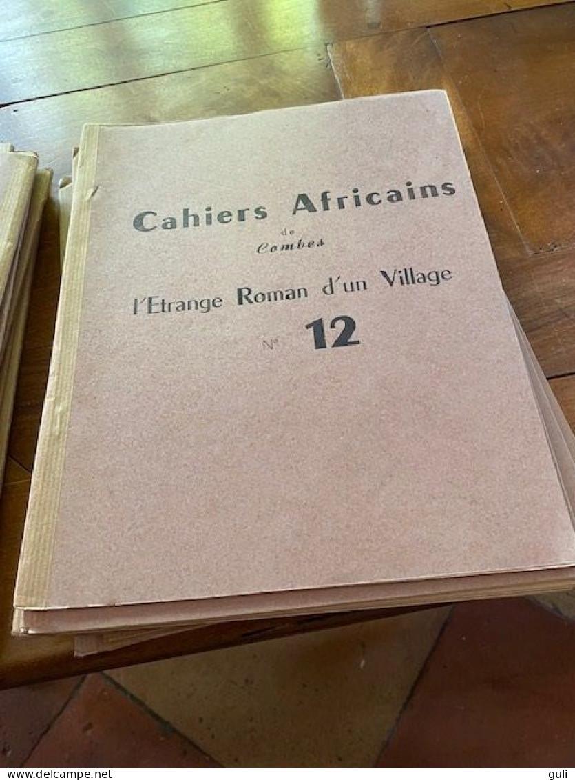 Livre Culture Histoire CAHIERS AFRICAINS de Charles COMBES Manuscrit dactylographié.Ensemble complet  20 cahiers (magie)