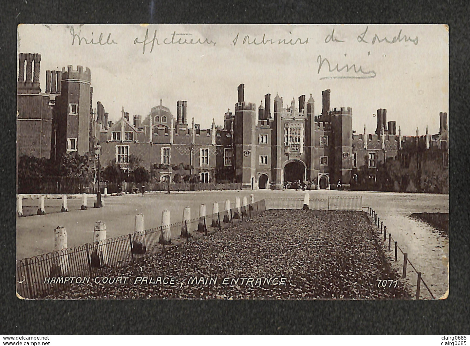 ROYAUME-UNI - ANGLETERRE - LONDON - LONDRES -  HAMPTON-COURT PALACE - MAIN ENTRANCE - 1906 - Hampton Court