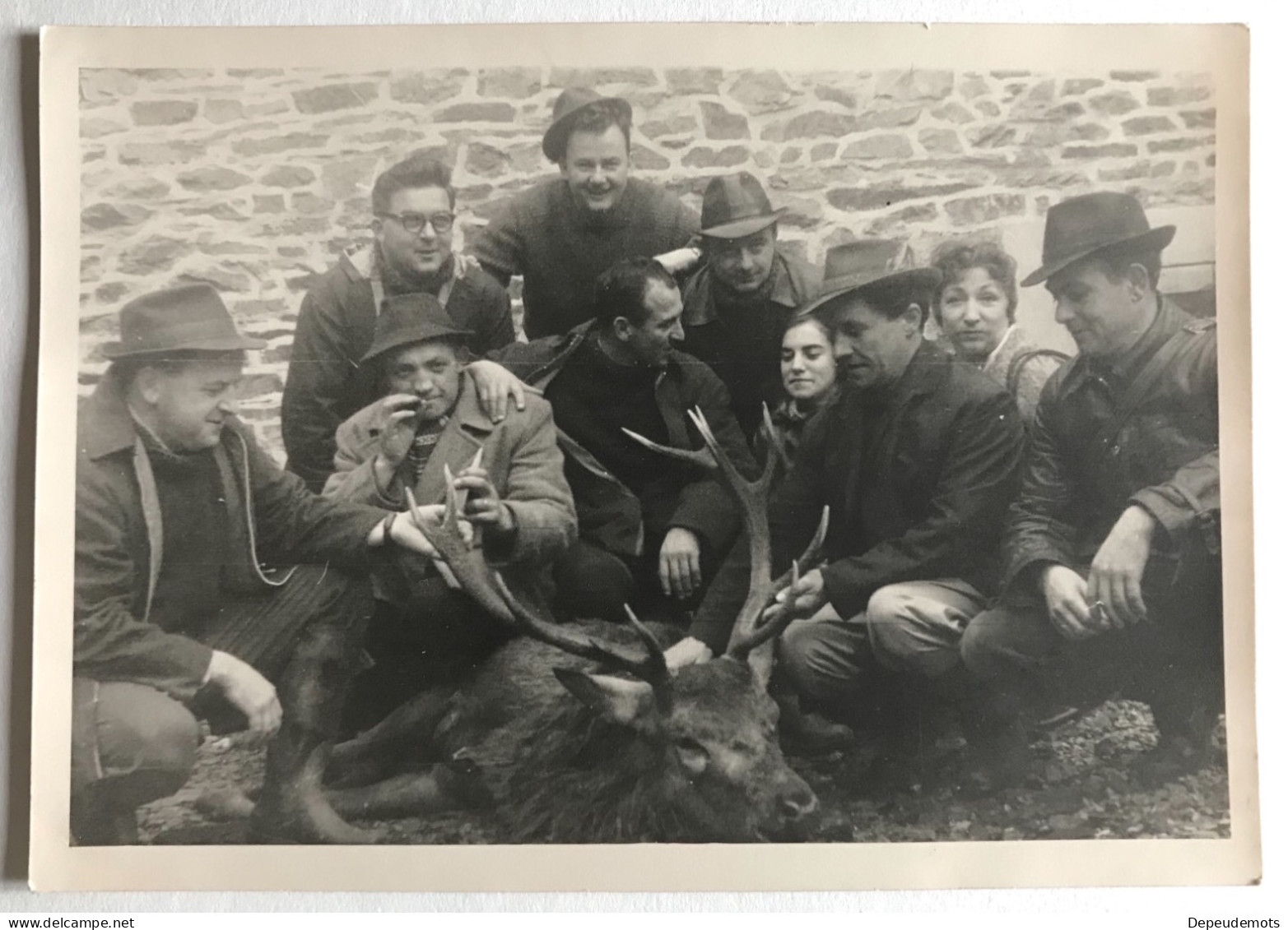 Photo Ancienne - Snapshot - Carte Photo - Chasse Chasseur - Trophée Cerf - Anonymous Persons