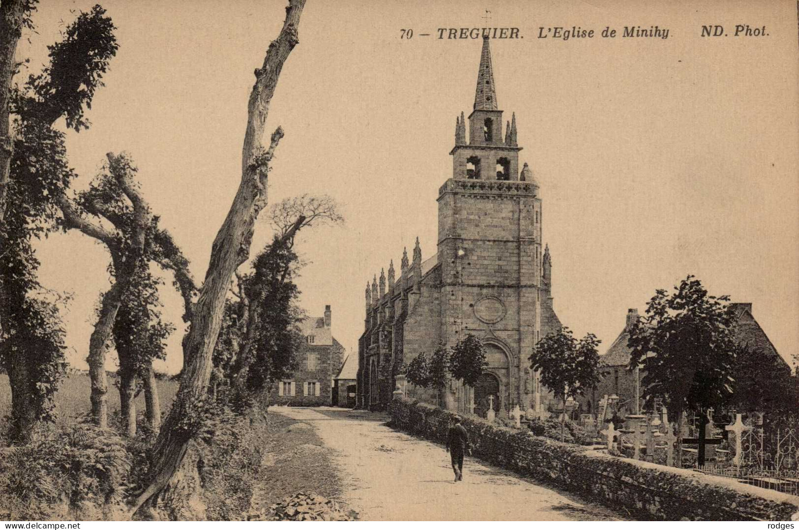 22 , Cpa TREGUIER , 70 , L'Eglise De Minihy  (14832.V24) - Tréguier